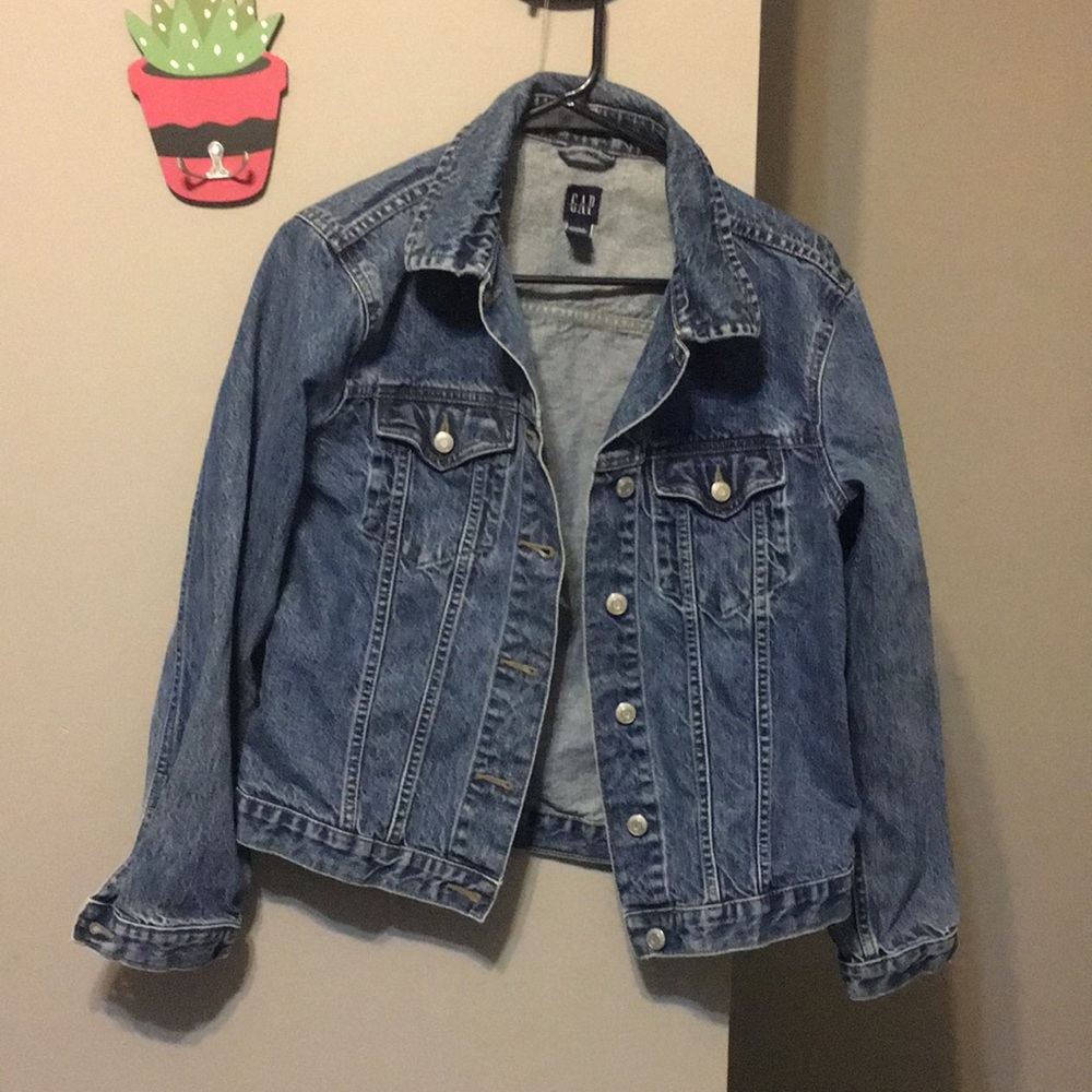 size medium GAP jean jacket